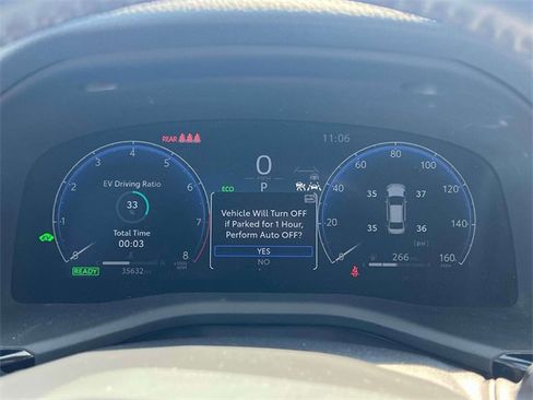 Used 2025 Toyota Camry XLE image 29