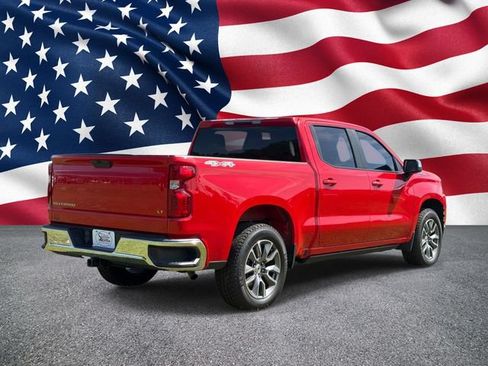 Used 2022 Chevrolet Silverado 1500 LT AWD/4WD image 6