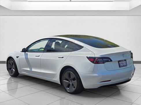 Used 2022 Tesla Model 3 Long Range AWD/4WD image 7