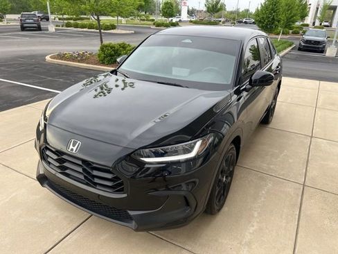 Used 2024 Honda HR-V Sport image 3