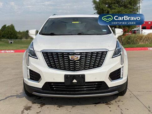 Used 2020 Cadillac XT5 Premium Luxury FWD image 2