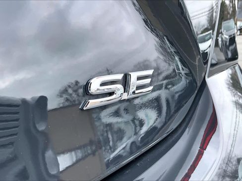 Used 2026 Toyota Camry SE image 10