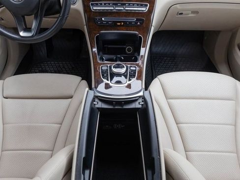 Used 2019 Mercedes-Benz GLC 300 4MATIC Coupe image 26