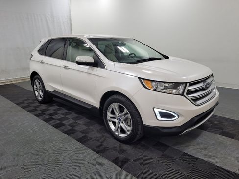 Used 2017 Ford Edge Titanium FWD image 11