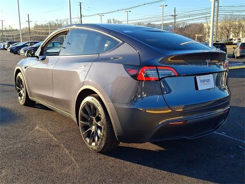 Used 2023 Tesla Model Y Long Range image 5