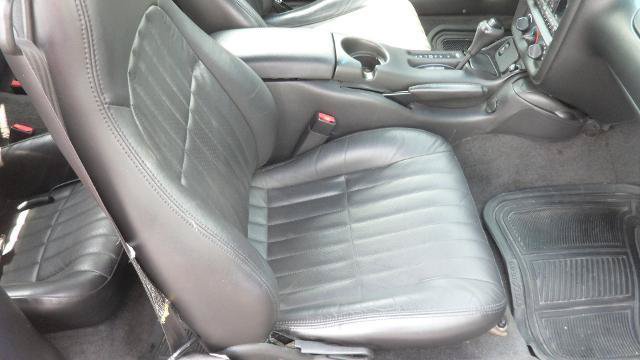 Used 2002 Chevrolet Camaro LT w/ Performance Handling Pkg RWD image 19