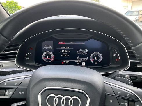 Used 2019 Audi Q8 Prestige w/ Luxury Package image 25