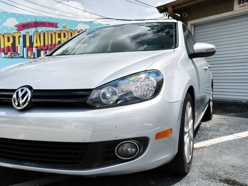 Used 2011 Volkswagen Golf TDI FWD image 5