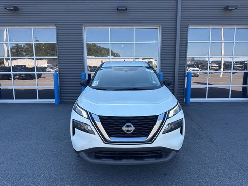 Used 2023 Nissan Rogue S image 5