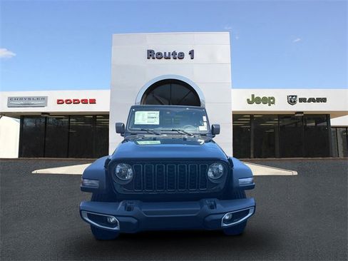 New 2026 Jeep Gladiator Sport image 4