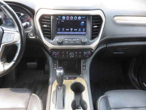 Used 2019 GMC Acadia Denali w/ Technology Package AWD/4WD image 16