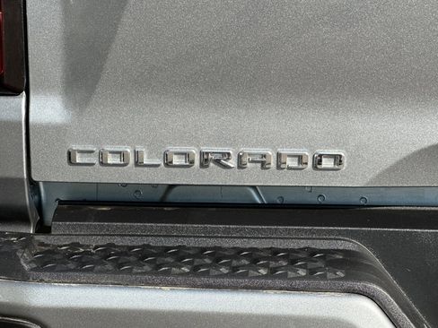 Used 2024 Chevrolet Colorado LT w/ LT Convenience Package image 27