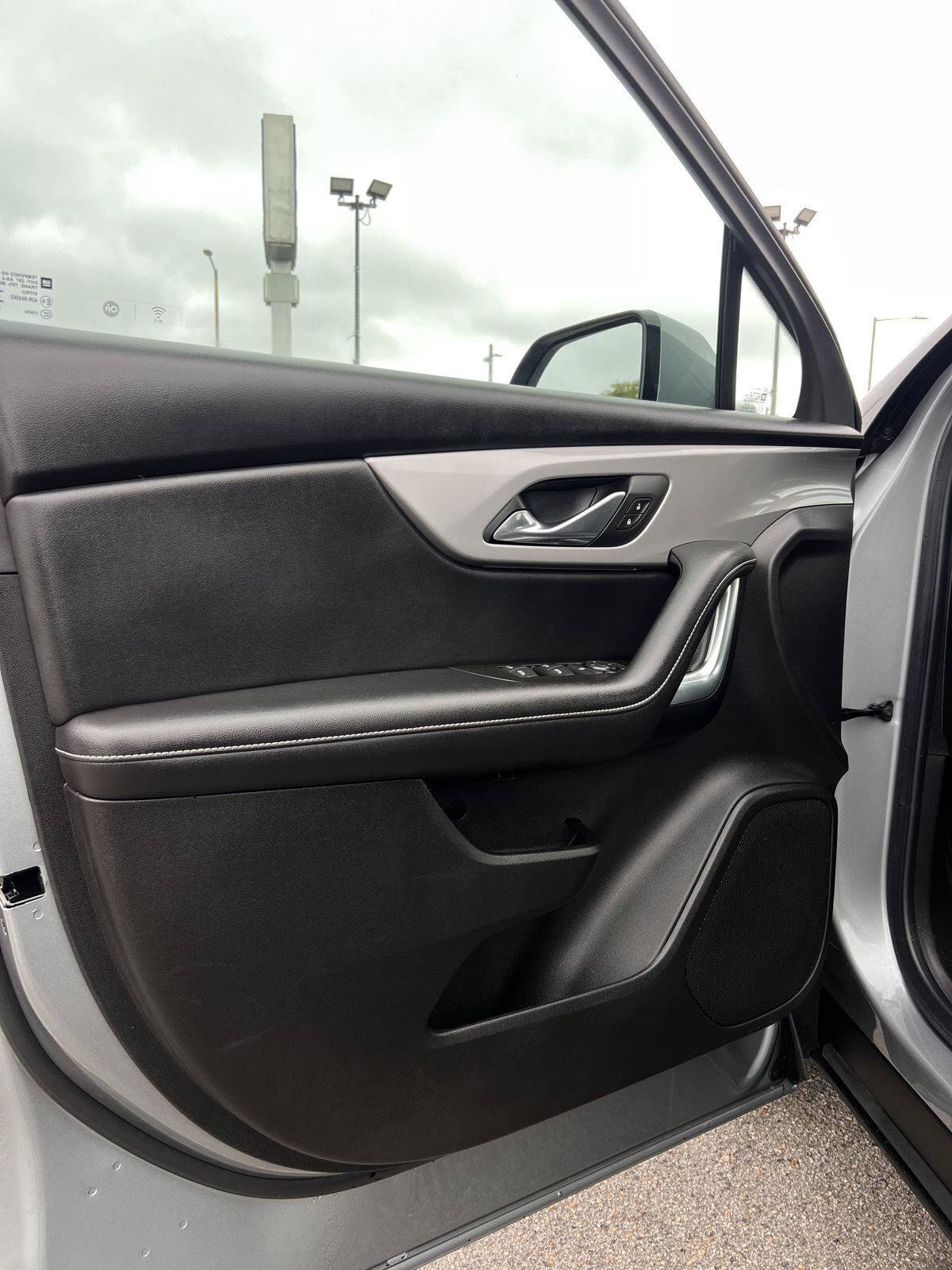 Used 2024 Chevrolet Blazer LT FWD image 14