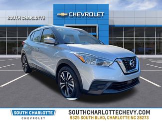 Used 2020 Nissan Kicks SV image 1