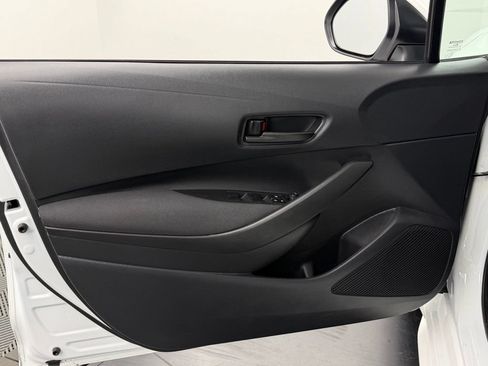 Certified 2025 Toyota Corolla LE FWD image 19