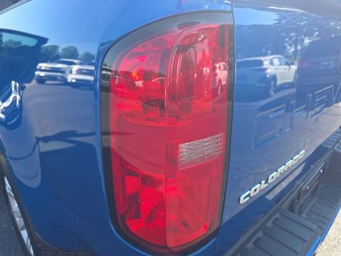 Used 2022 Chevrolet Colorado LT w/ Luxury Package RWD image 35