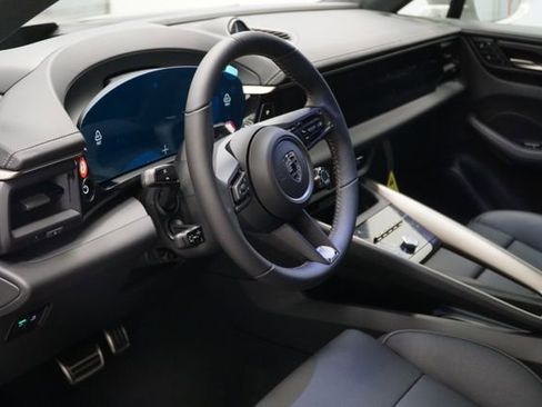 New 2026 Porsche Macan Turbo Electric image 4