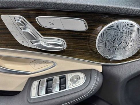 Used 2020 Mercedes-Benz C 300 Sedan image 13