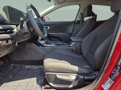 New 2026 Kia K4 FWD image 25