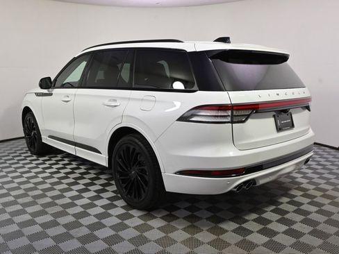 New 2026 Lincoln Aviator Reserve image 3