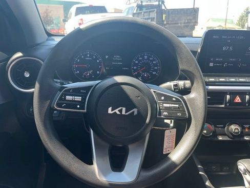 Used 2023 Kia Forte LXS FWD image 40