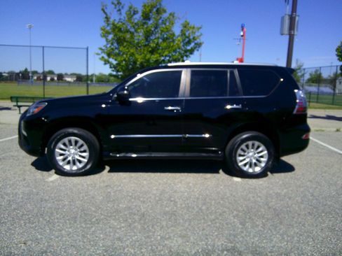 Used 2018 Lexus GX 460 Premium AWD/4WD image 24