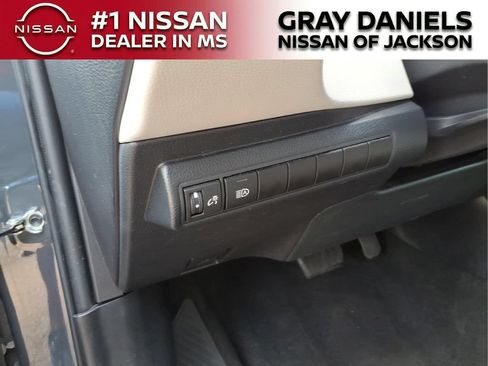 Used 2024 Toyota Corolla LE FWD image 12
