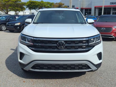 Used 2023 Volkswagen Atlas SE w/ Panoramic Sunroof Package image 2