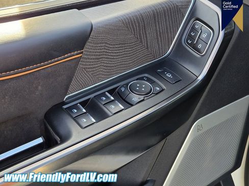 Certified 2024 Ford F250 Platinum AWD/4WD image 17