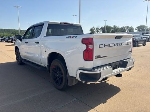 Used 2022 Chevrolet Silverado 1500 RST w/ Redline Edition AWD/4WD image 6