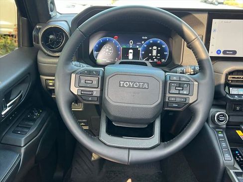 Certified 2026 Toyota Land Cruiser w/ Premium Package AWD/4WD image 23