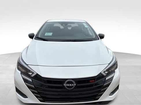 New 2025 Nissan Versa SR image 7