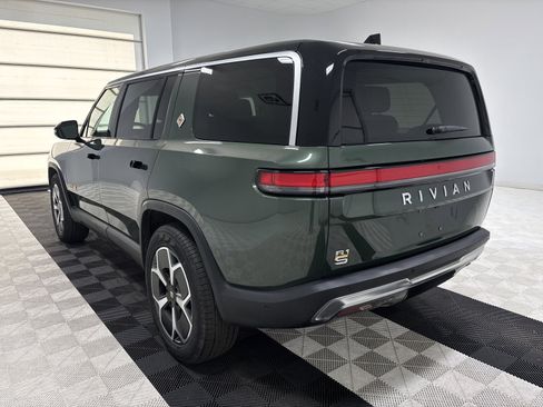 Used 2023 Rivian R1S Adventure image 3