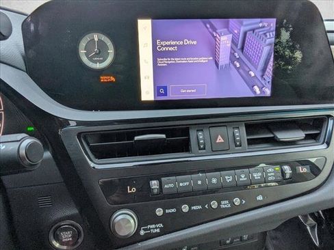 Used 2024 Lexus ES 350 w/ Premium Package image 7