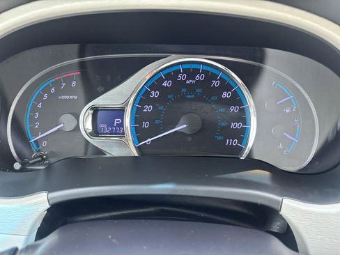 Used 2014 Toyota Sienna XLE w/ XLE Premium Package FWD image 13