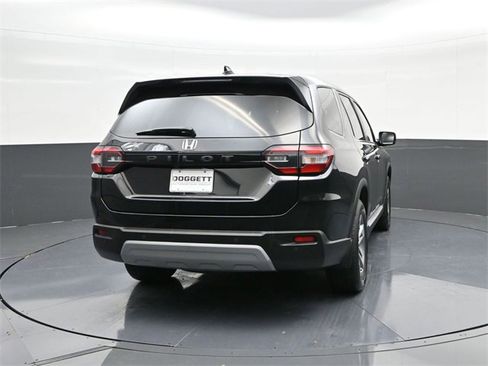 Used 2024 Honda Pilot EX-L image 11