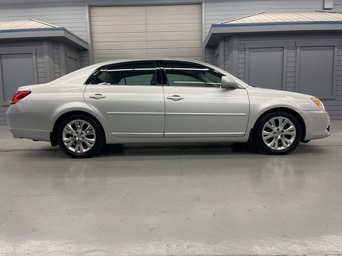 Used 2009 Toyota Avalon image 8