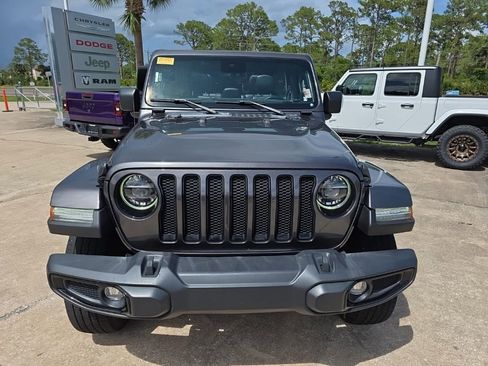 Certified 2022 Jeep Wrangler Unlimited Sahara AWD/4WD image 9