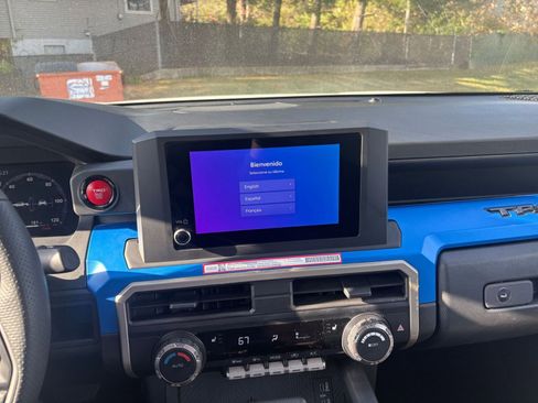 Used 2025 Toyota Tacoma TRD Off-Road image 21