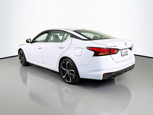 Used 2024 Nissan Altima 2.5 SR FWD image 6