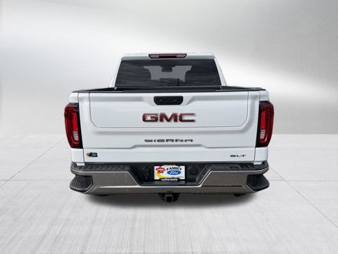Used 2025 GMC Sierra 1500 SLT image 6