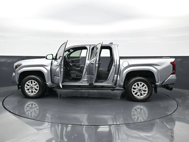 Used 2024 Toyota Tacoma SR5 AWD/4WD image 50