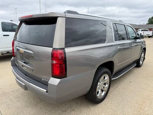 Used 2017 Chevrolet Suburban Premier AWD/4WD image 6