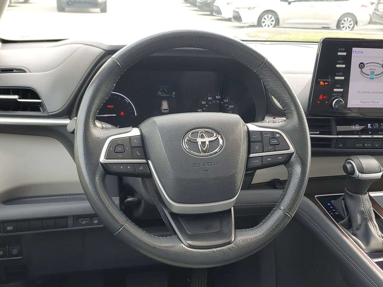 Certified 2024 Toyota Sienna XLE FWD image 11