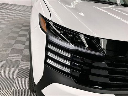 New 2026 Nissan Kicks SV image 13