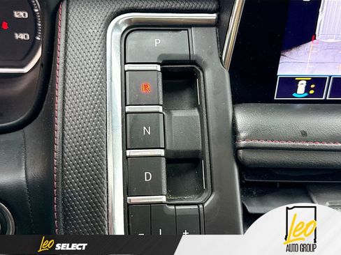 Used 2021 Chevrolet Tahoe RST w/ Luxury Package image 16