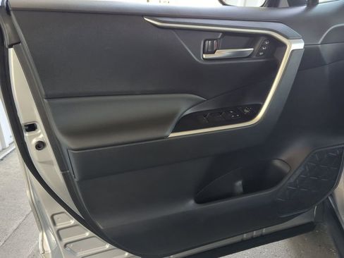 Used 2025 Toyota RAV4 XLE Premium image 19
