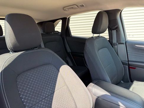Used 2024 Ford Escape Active AWD/4WD image 12