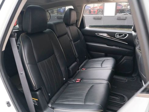 Used 2017 INFINITI QX60 Luxe w/ Deluxe Technology Package image 31