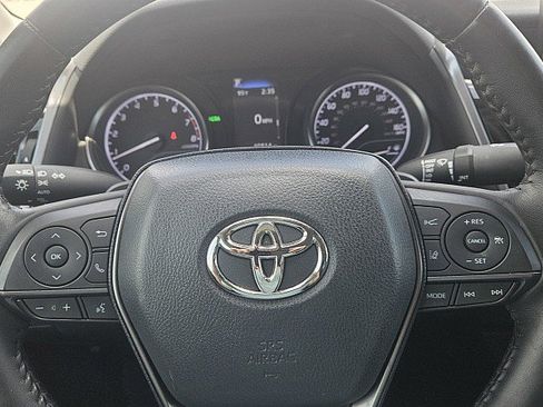 Used 2023 Toyota Camry SE w/ Audio Upgrade Package FWD image 16